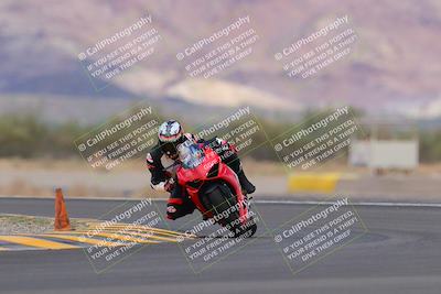 media/Sep-11-2022-SoCal Trackdays (Sun) [[81b7e951af]]/Turn 14 (1130am)/